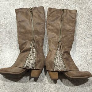 Women’s boots